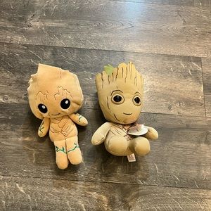 Lot of 2 Groots. 1 Ty Beanie Baby &‎ 1 Stuffed Baby Groot